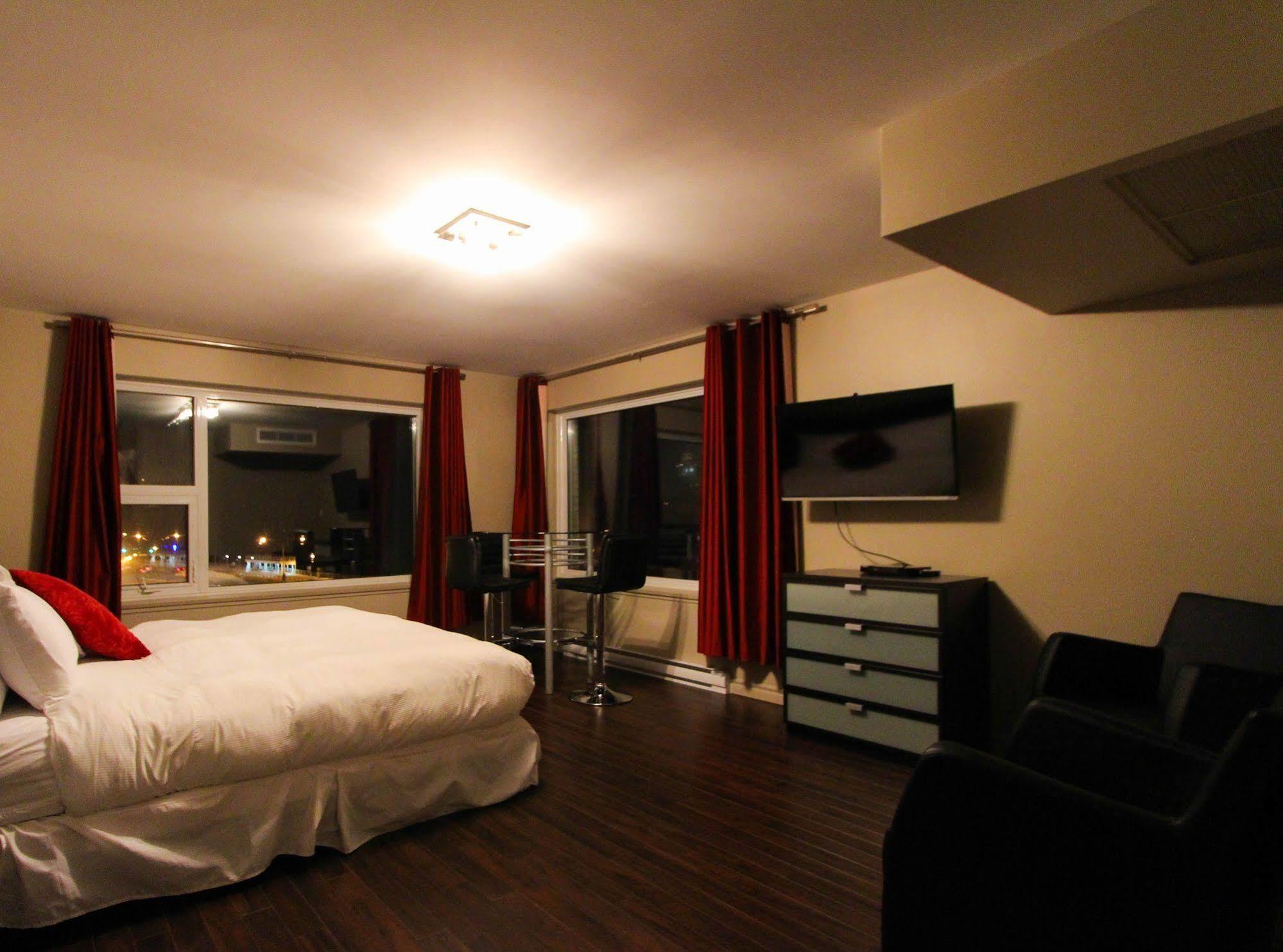Hotel Saint-Germain Rimouski Esterno foto